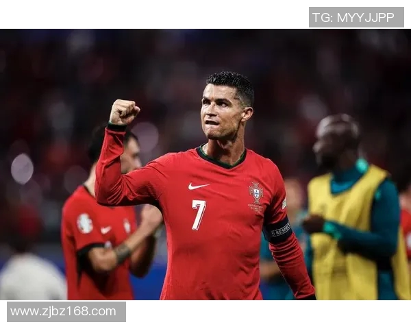 足球巨星C罗的传奇人生与辉煌成就全景回顾